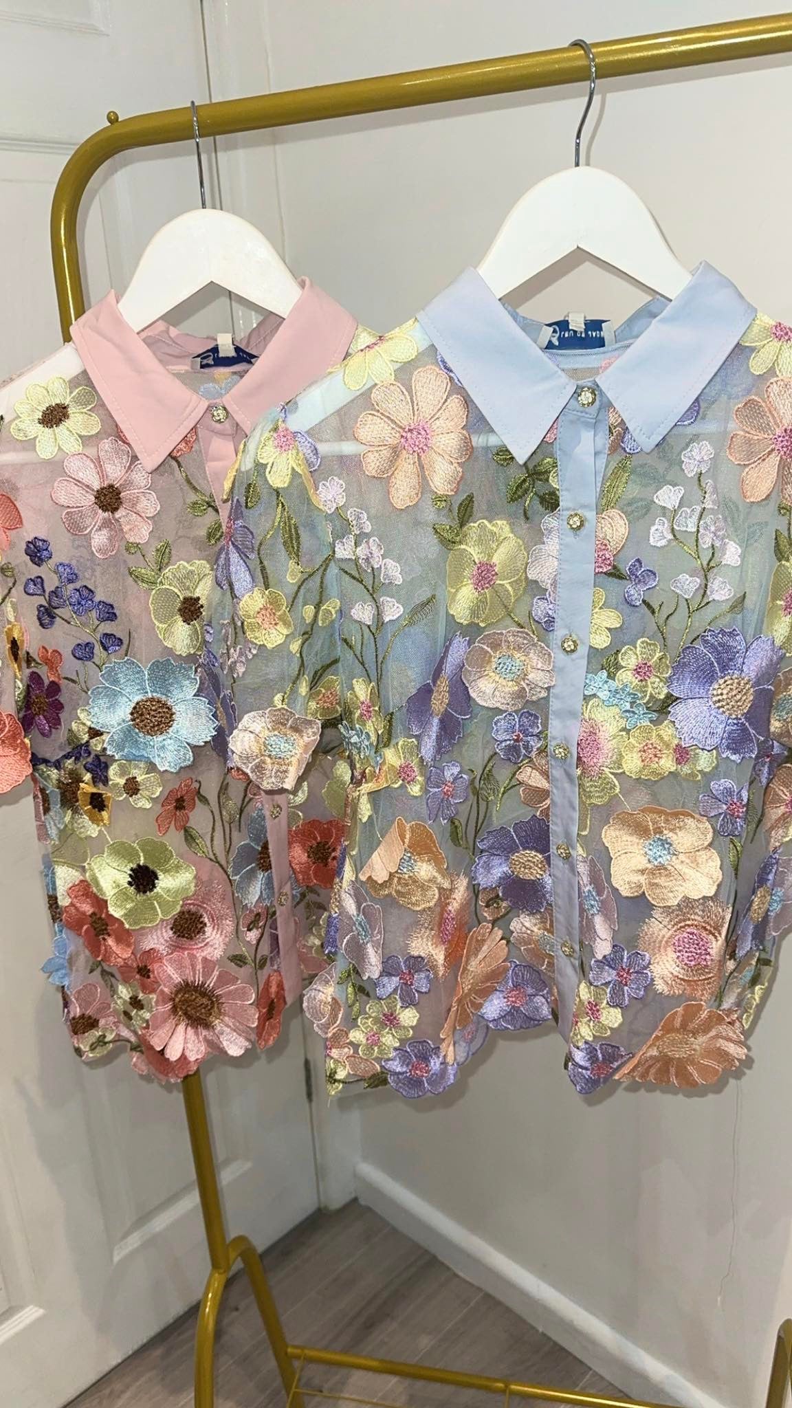 Short sleeve petal blouse