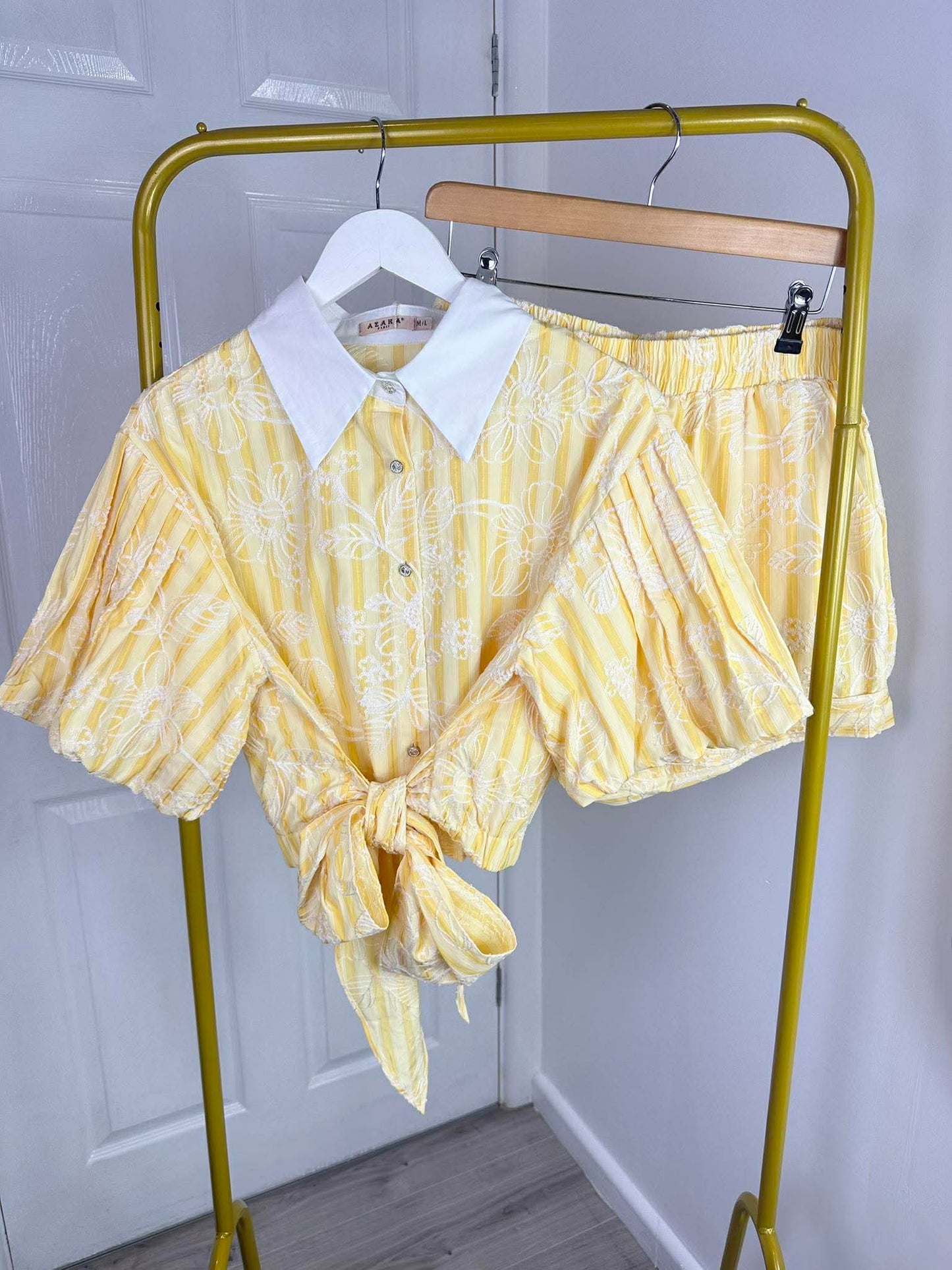 Lemon yellow set