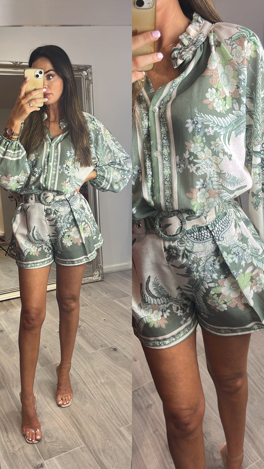 Tina set