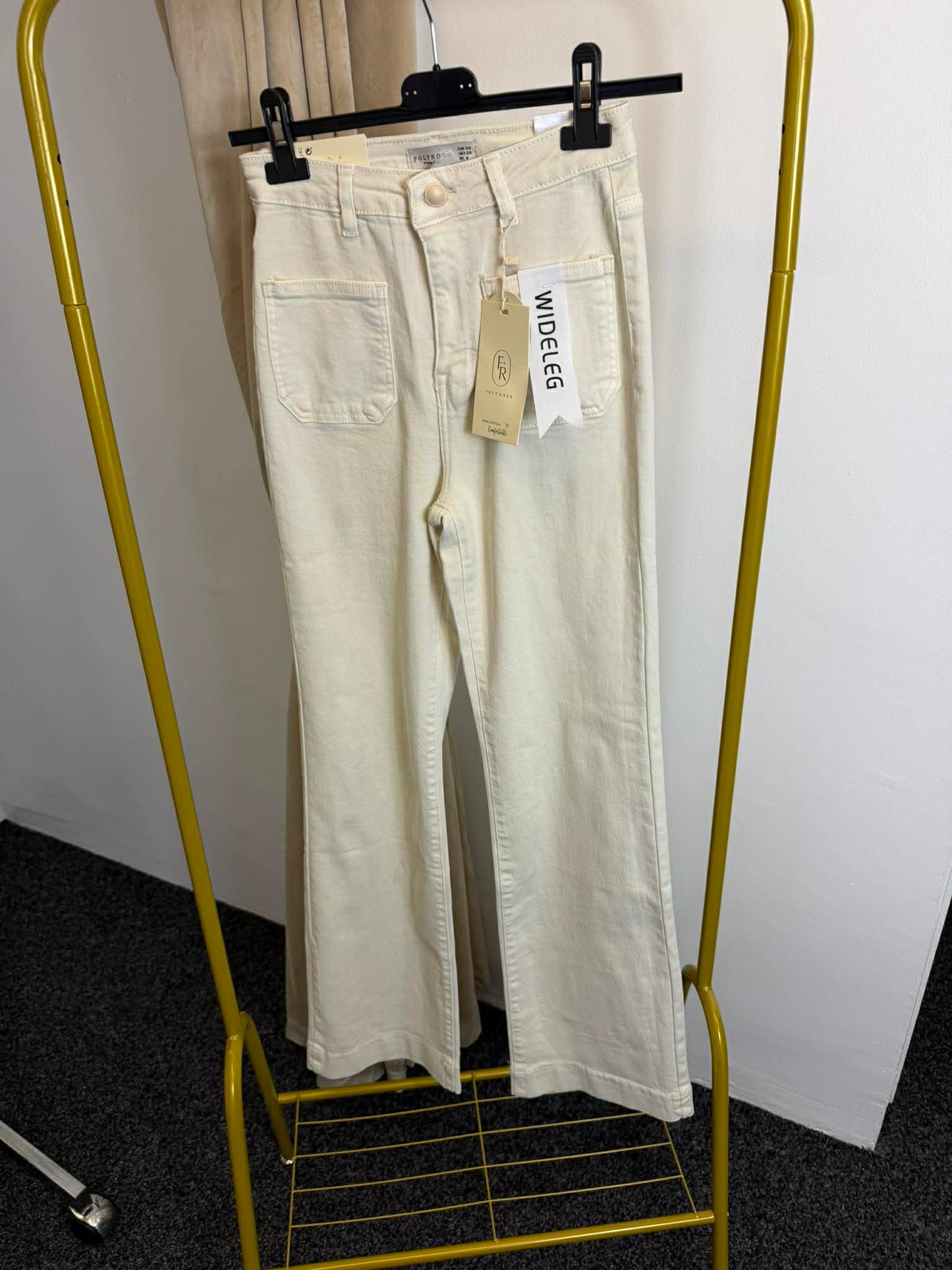 Maya jeans